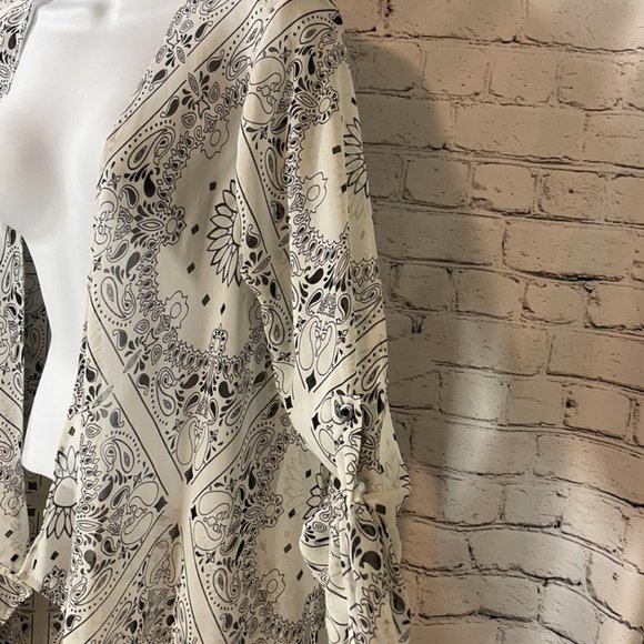 Potter's Pot Black & White Lightweight Floral Open Front Cardigan - size Large - Picture 2 of 8